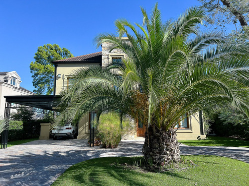 Propiedad En Venta En Barrio Saint Thomas Canning