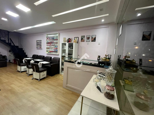 Salão De Beleza Completo (porteira Fechada) Em Funcionamento. Localizado No Shopping Canoas (em Frente Ao Camarão De Vilas). R$80.000,00