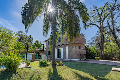 Casa En Venta En Oliveros Dos Dormitorios