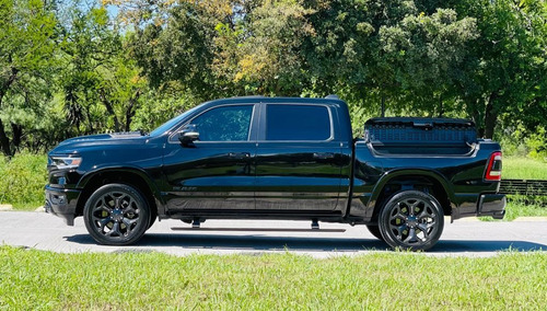 Imagen 4 de 15 de Ram Ram 1500 Limited Edition Blac