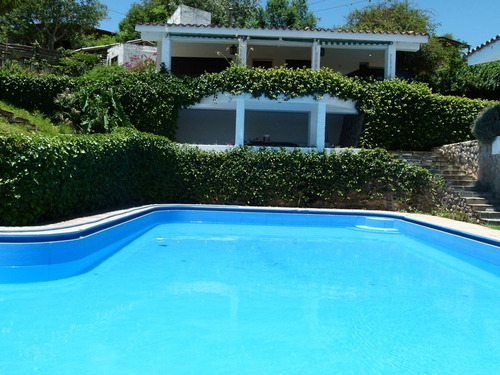 Villa Carlos Paz. Alquilo Hermosa Casa Para 4/6 Personas En Barrio Costa Azul .