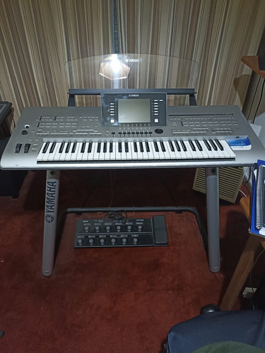 Teclado Yamaha Tyros 4