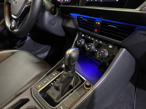 Volkswagen Jetta R-LINE 250 TSI 1.4 FLEX 16V AUT.