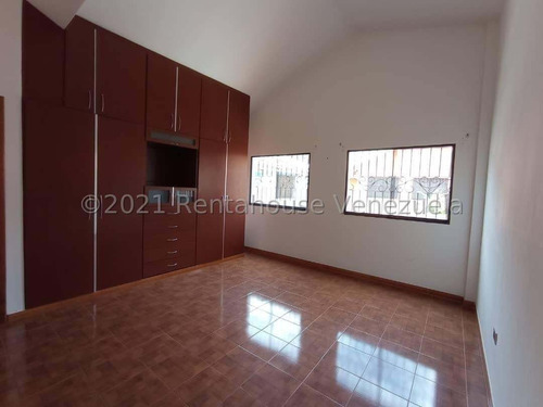 Imagen 21 de 30 de Townhouse En Venta Las Delicias Moderno 277m2 Estef 23-19834