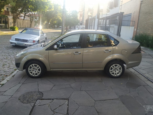 Ford/fiesta Sedan Class 1.6, Excelente Estado