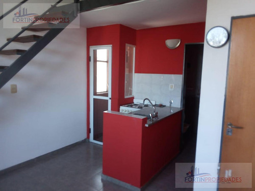 Imagen 3 de 9 de Departamento 1 Dormitorio En Venta - La Plata