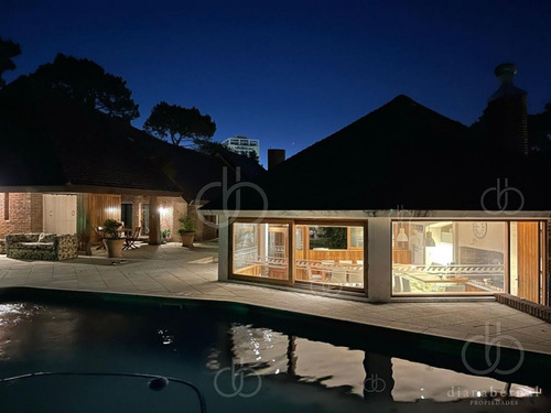 Imagen 22 de 23 de Punta Del Este, Chalet En Lugano.