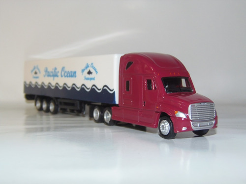 Camion Trailer Freightliner Cascadia  Escala  1:87 