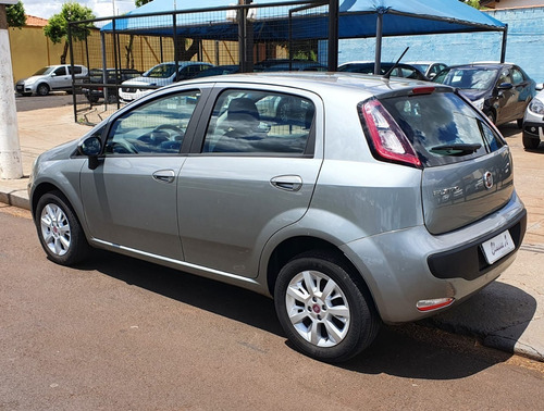 Imagem 4 de 6 de Punto Attractive 1.4 Flex Mecânico 2013