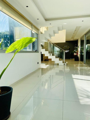 Hermosa Casa A La Laguna - San Isidro Labrador - Villanueva - Tigre