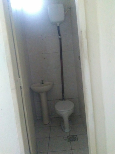 Imagem 6 de 10 de Casa Geminada C/ Acesso Individual Tipo Kitnet No Bairro Araguaia C/ Registro C/ 1 Quarto, Sala, Cozinha, Banho E Área Pertinho Do Julia Kubitschek - Oci0079 - 68222080