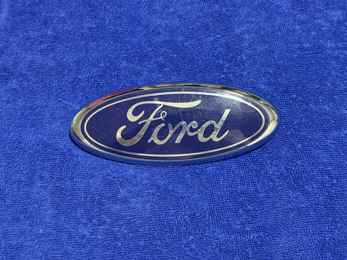 Emblema Cajuela Ford Focus 1998 - 2002 Original (Usado)