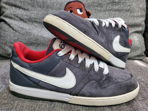 Tenis Sb Zoom 6.0 Grey Red 27cm Dunk Skate Zoom Low (Usado)