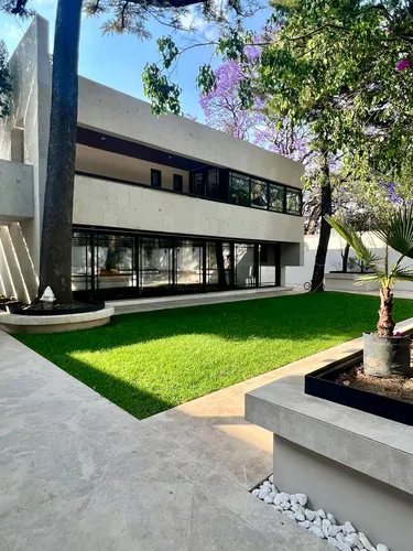 Renta Casa Con Alberca En Paseo De Las Palmas Lomas De Chapultepec