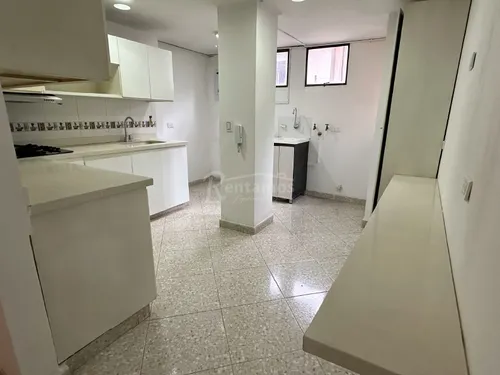 Apartamento En Arriendo En Patio Bonito. Cod A776031