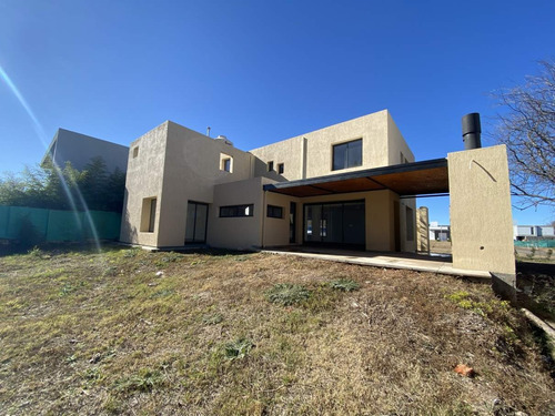Imagen 4 de 17 de Casa En Venta Villa Allende. La Morada. 3 Dorm. A Estrenar.
