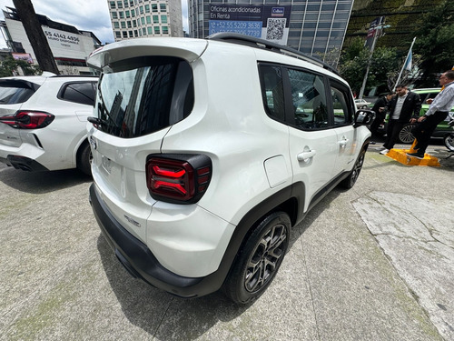 Jeep Renegade 1.3 Latitude Fwd At