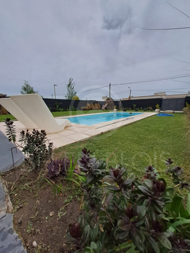 Imagen 9 de 21 de Casa Quinta En Venta - Tandil - Pio Xll