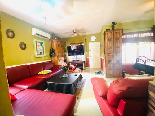 Imagen 4 de 21 de Amplia Casa Remodelada En Bahia Azul Con Alberca Grande C3159