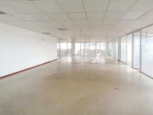 Oficina En Arriendo En Bella Suiza