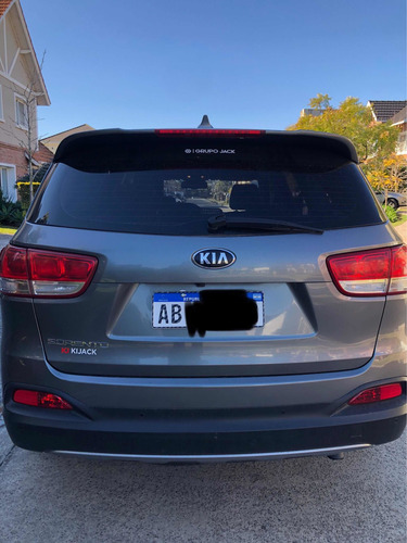 Imagen 2 de 7 de Kia Sorento Motor 2.4 Ex At 4*2 7 Asientos Cuero