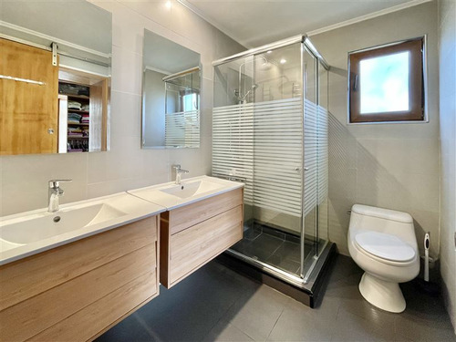 Imagen 27 de 30 de En Venta Casa Mediterranea Vitacura: Colegio Aleman