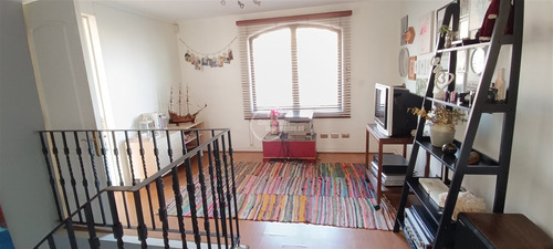 Casa En Arriendo 6d/ 5b / 3e En Valle La Dehesa