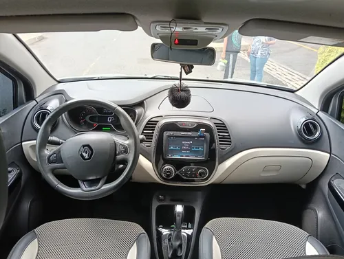 Renault Captur 2.0 Intens Automática