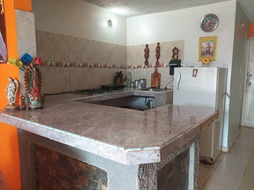 Imagen 3 de 9 de Acogedora Casa En Venta En Urbanizacion Las Eugenias 22-410 04146954944