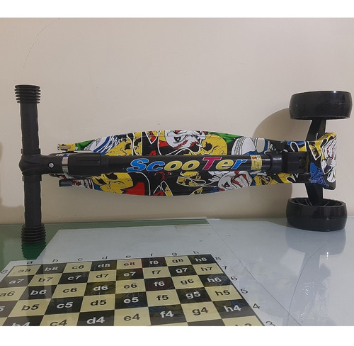 Imagen 7 de 7 de Scooter 3 Ruedas Para Niños, Patinete Con Luz Led