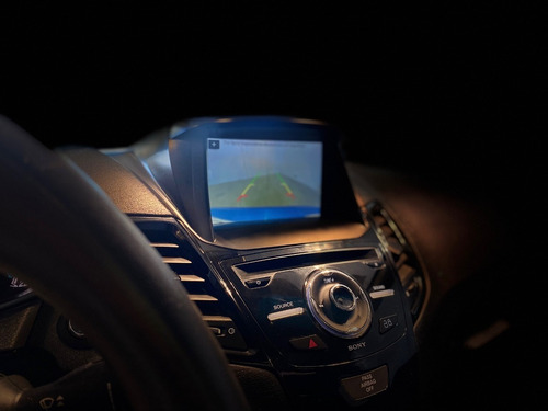 Imagen 13 de 14 de Ford Fiesta Kinetic 1.6 Titanium Powershift Vehiculosdeloest