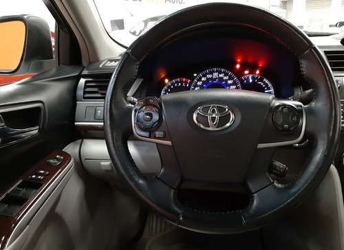 Imagen 11 de 15 de Toyota Camry Xle 2.5 L At 2014