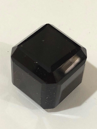 Topacio 84.20 Cts Natural Océano Rojo Cubo Piedra Suelta Rojo