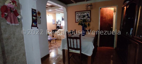 Imagen 4 de 11 de Casa En Venta En Santa Rita Maracay Aragua 22-25817 Irrr