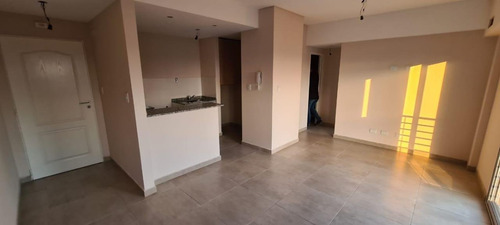 Imagen 4 de 8 de Hermoso Departamento 2 Ambientes A Estrenar Con Cochera