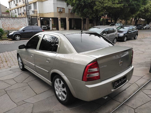 Gm/astra Sedan Advantage Automático, Impecável