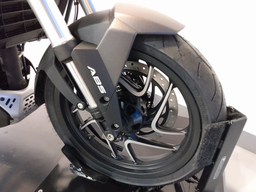 Dominar 400 Bajaj - Fp
