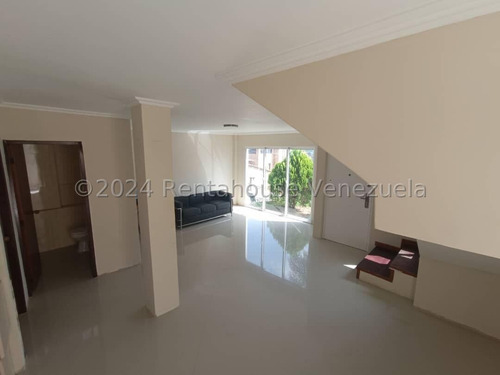 Casa En Venta En Lomas De Halcón Cda 24-16985 Yf