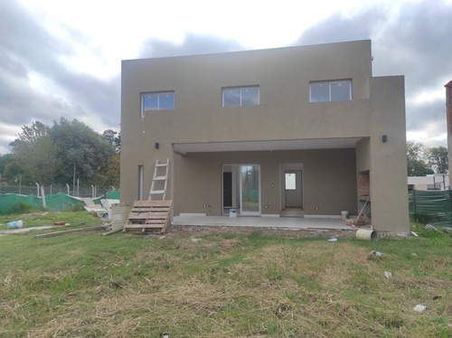 Imagen 3 de 14 de Casa En Venta Ubicado En Santa Lucia, Pilar Del Este, G.b.a. Zona Norte
