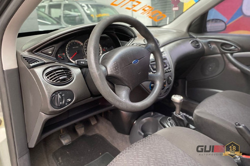 Ford Focus Sedan 1.6 Flex