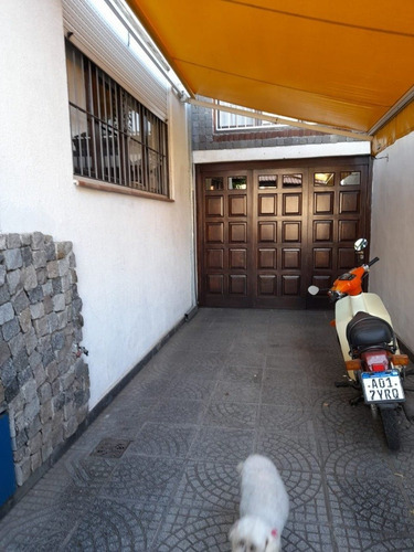 Venta O Permuta .casa 5 Ambientes Con Garage Doble Y Jardín. Parque Luro