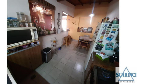 Padre Silberman Al 1300 - S. Lugares.- Casa Ideal Para 2 Familias.