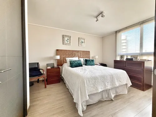 Departamento En Arriendo De 2 Dorm. En Providencia