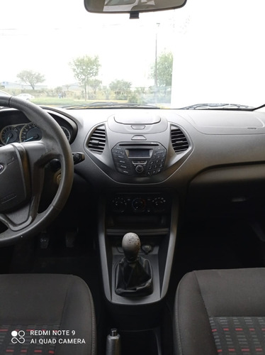Imagen 12 de 15 de Ford Figo 2017