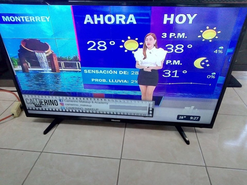 Television Hisense 39h5d Smart Con Detalle/ Control Y Antena