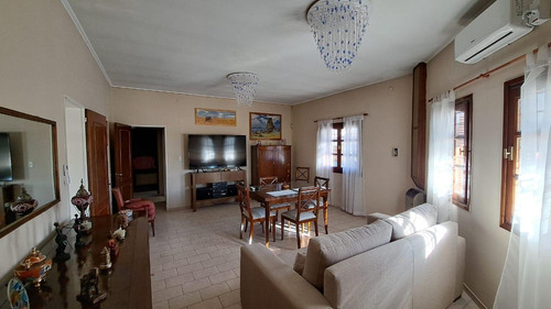 Vende Casa En Congreso Y Allan Kardec, Santa Rosa La Pampa