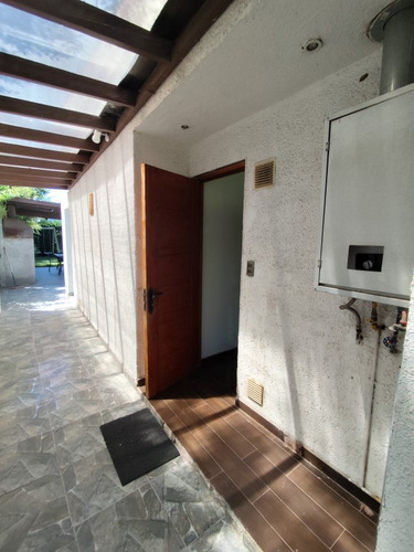 Se Vende Hermosa Casa En Loteo Las Hacienda Las Vizcachas..