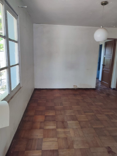 Casa Metro Hospitales, 3 Dor + 1 Baño, Gran Estacionamiento