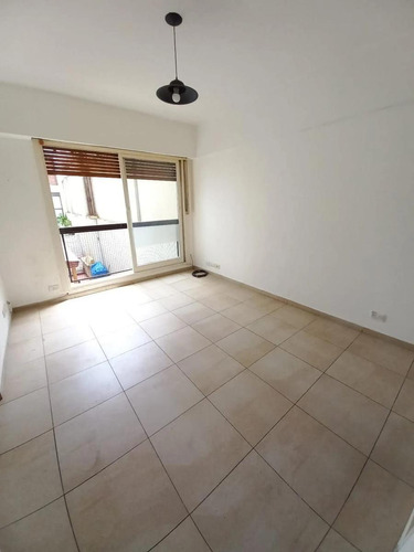Departamento Zona Centro, 2 Ambientes Al Frente, Apto Profesional