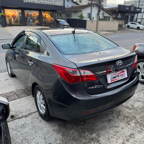 Hyundai HB20S 1.0 8V